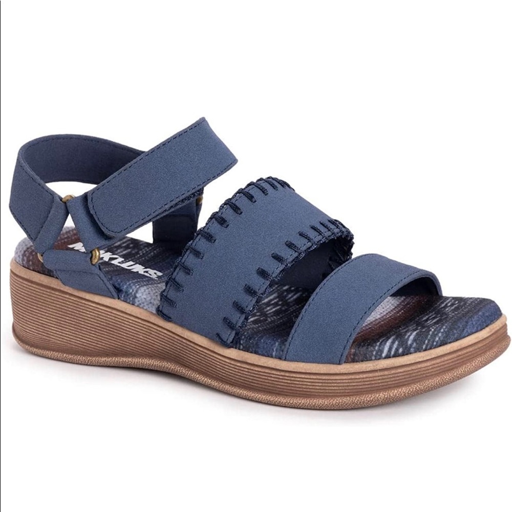 MUK LUKS City Soul strappy Sandals dusty blue size 8